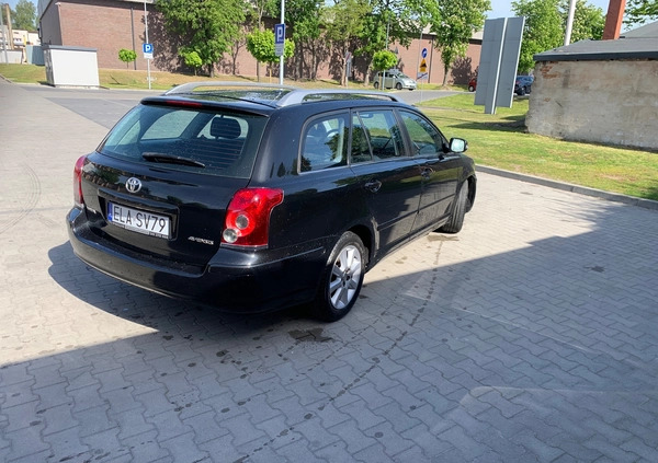 Toyota Avensis cena 17600 przebieg: 167500, rok produkcji 2006 z Sztum małe 46